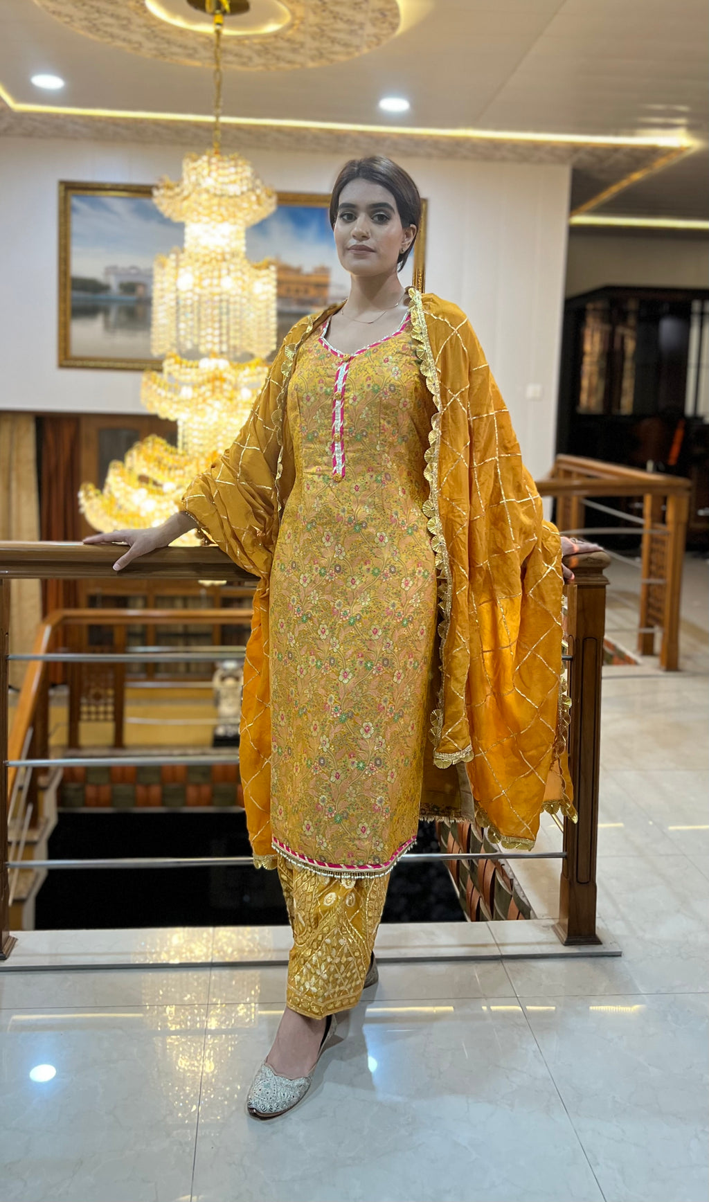 Brocade and Gold Gotta