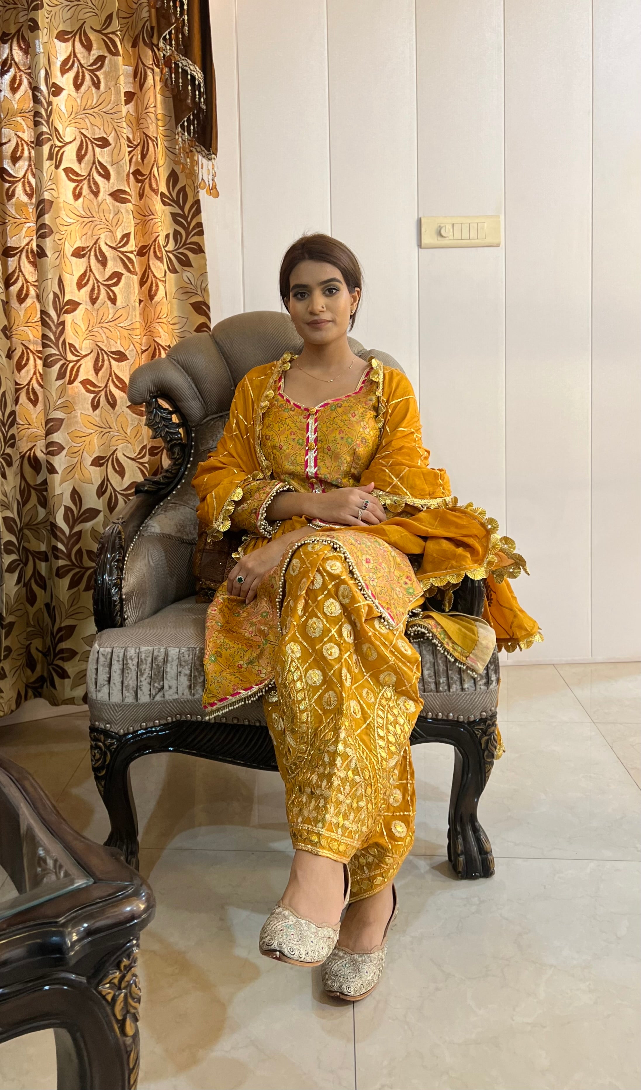 Brocade and Gold Gotta