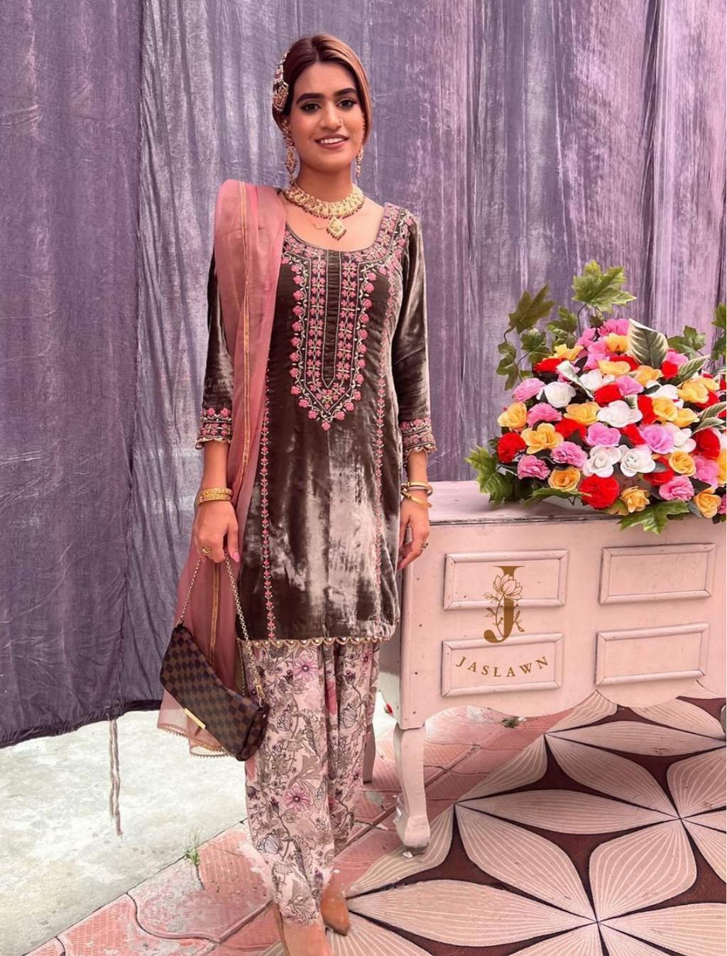 Sophisticate Sundowner