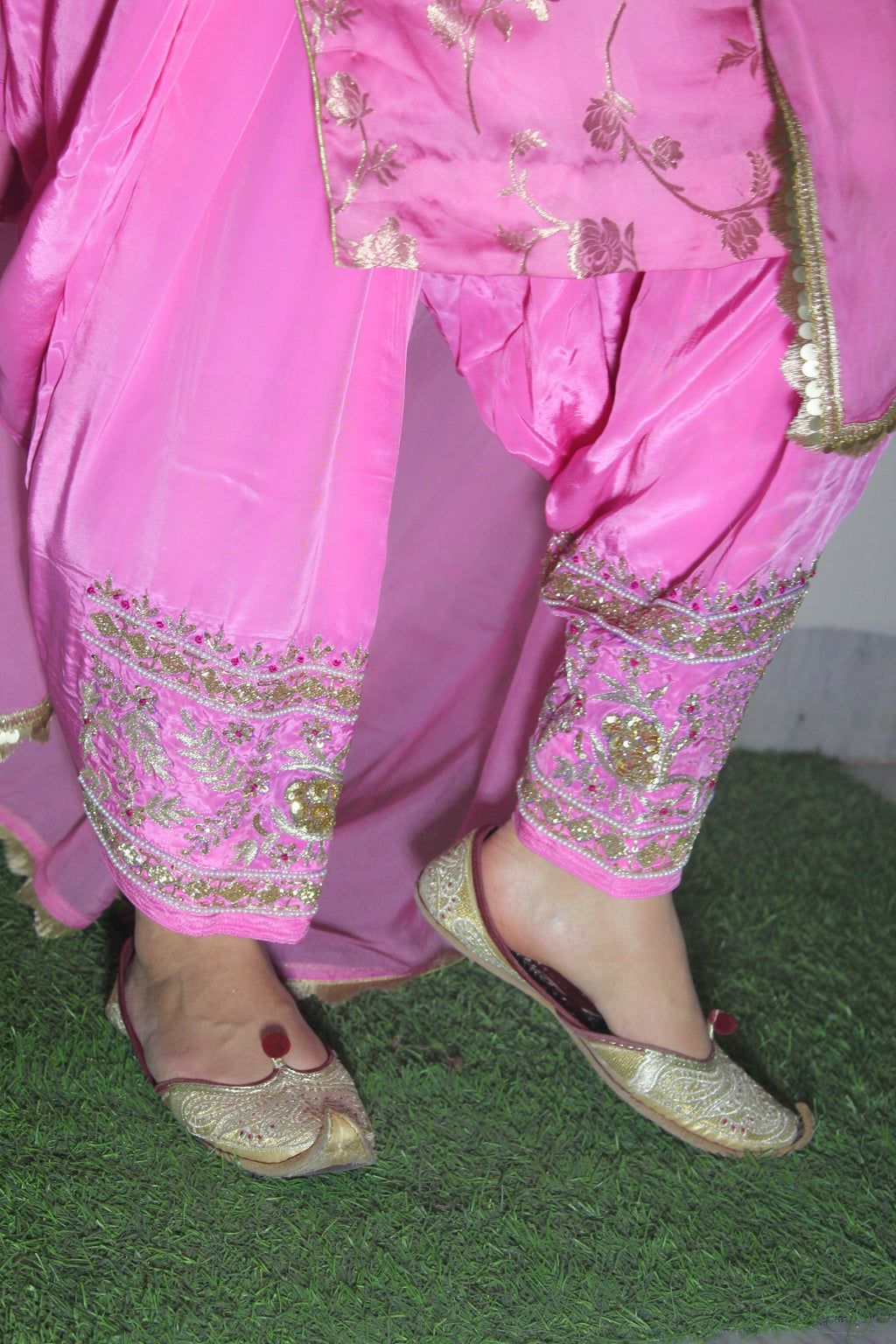 Banarasi Print Pink