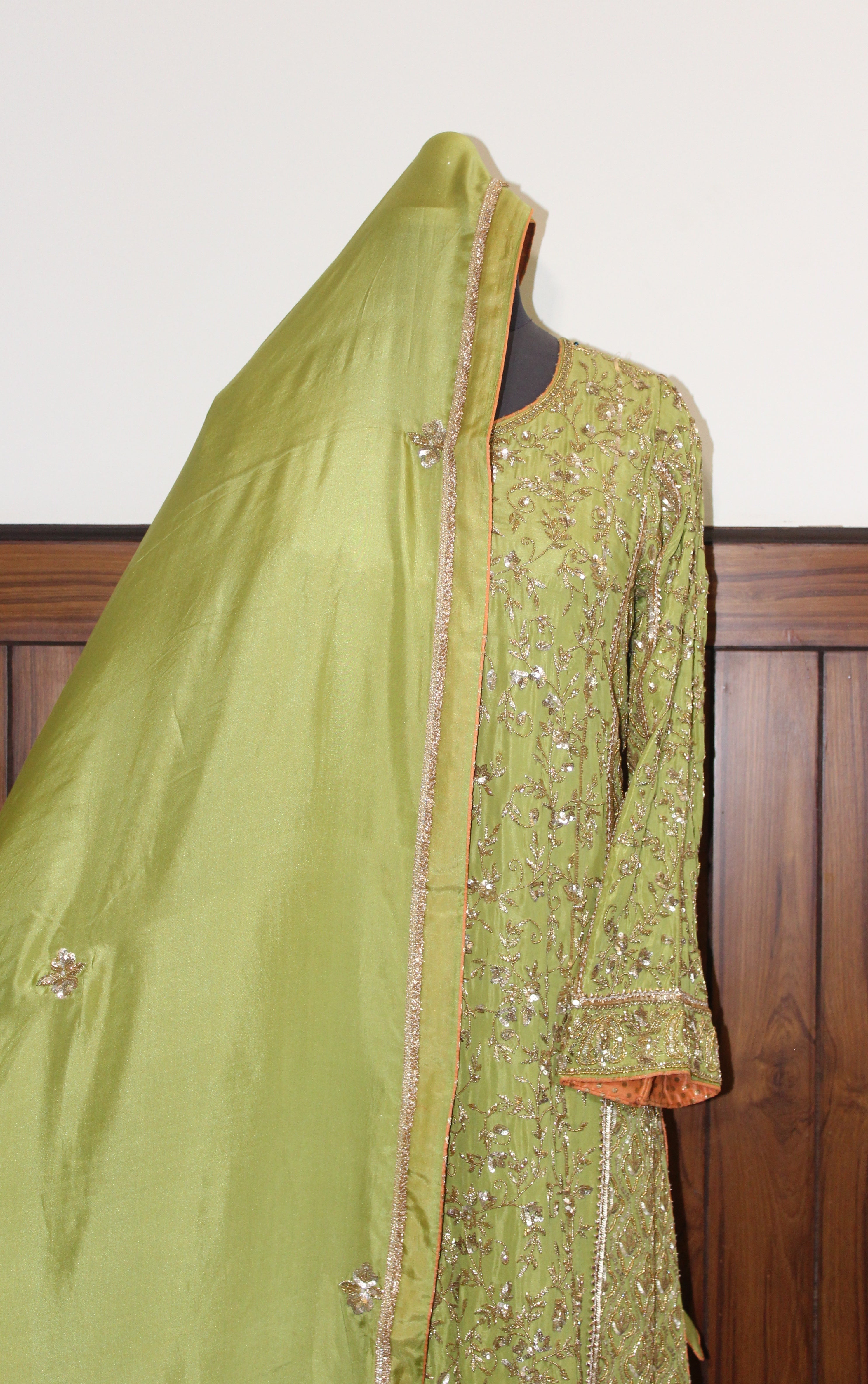 Shinning Pastel Green