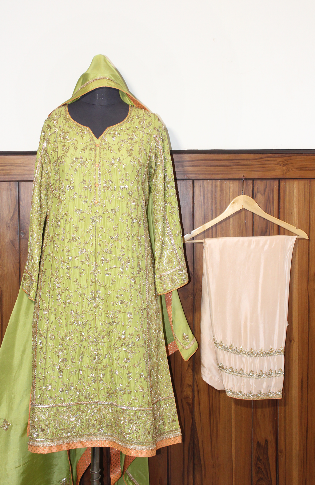 Shinning Pastel Green